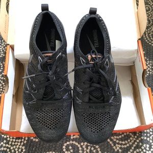 NIKE FREE TR FOCUS FLYKNIT